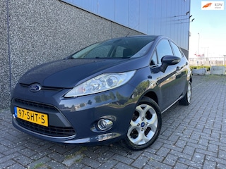 Ford Fiesta 1.25 Titanium/Nieuwe APK en beurt!