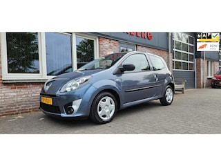Renault Twingo 1.2-16V Authentique Airco! Trekhaak! NAP! Nieuwe Apk! Leuke Auto!