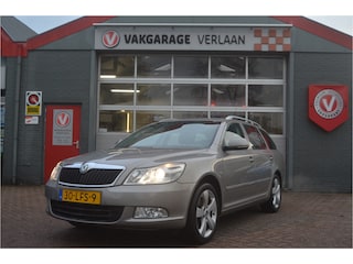 Skoda Octavia Combi 1.8 TSI Elegance Verbruikt olie! trekhaak.