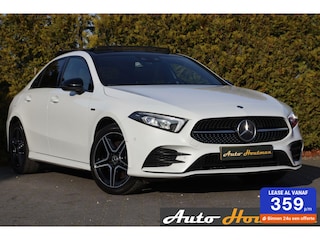Mercedes-Benz A-klasse 250 e 218PK AMG Limited A. Cruise|Carplay|Pano|Widescreen|E.trekhaak|Leder|Camera|Parelmoer wit|Sfeer verlichting|