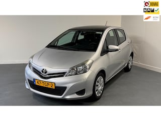 Toyota Yaris 1.3 VVT-i Aspiration | AUTOMAAT | NL-AUTO | TREKHAAK | PARKEERCAMERA | PANODAK |