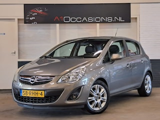 Opel Corsa 1.4-16V Cosmo + NAVI !!