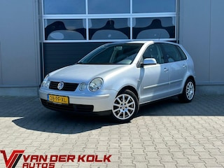 Volkswagen Polo 1.4-16V Athene 5 Deurs Nieuwe D-Riem Cruise Airco