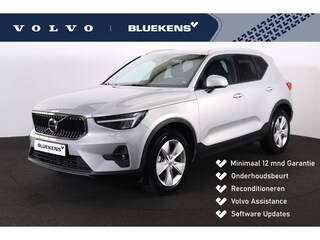 Volvo XC40 B4 Core - IntelliSafe Assist & Surround - Parkeercamera achter - Verwarmde voorstoelen, stuur & achterbank - Parkeersensoren voor & achter - Draadloze tel. lader - Standkachel - Extra getint glas - Elektr. inklapbare trekhaak - 18' LMV