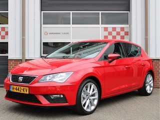 Seat Leon 1.5 TSI 150PK Style Ultimate Edition Automaat /NAVI/18'LM/Camera/Trekhaak/Stoelverwarming/PDC/Keyless/Lane assist/DAB+/NAP! 1e eig!