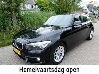 BMW 116i Executive 5-deurs Clima Leder Navi LED PDC Multimedia