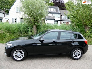 BMW 116i Executive 5-deurs Clima Leder Navi LED PDC Multimedia