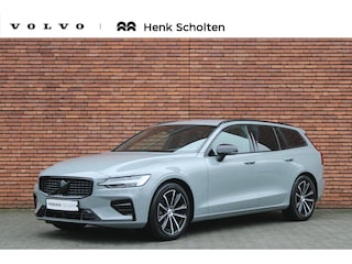 Volvo V60 B4 AUT7 198PK Plus Dark | Verwarmbare Voorstoelen | Achteruitrijcamera | Adaptieve Cruise Control | Dodehoekdetectie Met Correctie | Draadloze Telefoonlader | Parkeersensoren | Electronic Climate Control | Luxe Lederen Bekleding | Navigatiesysteem | Verwarmbaar Stuurwiel