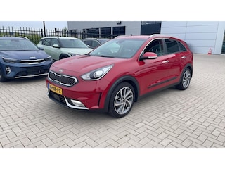 Kia Niro 1.6 GDi Hybrid ExecutiveLine | Trekhaak | Stoel en Stuurverwarming | Navigatie | JBL |
