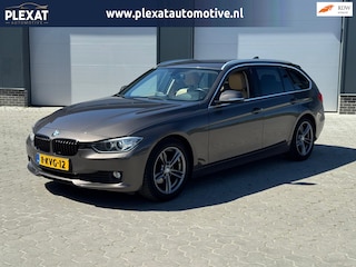 BMW 3-serie Touring 320d Edition High Executive Aut. | Sportstoelen | Xenon | Havanna Bruin | Orig. Nederlands | Stoelverwarming |