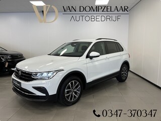 Volkswagen Tiguan 1.5 TSI Life Business / 150PK / NAVI / STOEL-STUURVERW. / PDC / 1800KG TREKG.