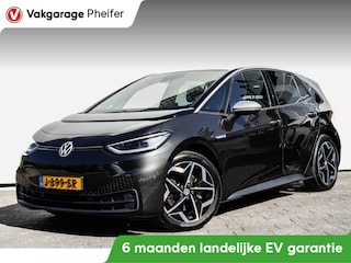 Volkswagen ID.3 First Plus 58 kWh Trekhaak/ Stuur-stoelverwarming/ IQ light/ Adapt. cruise/ Carplay/ Camera