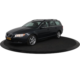 Volvo V70 T4 Limited Edition | Trekhaak | Lederen interieur | Stoelverwarming | Climate Control | High Performance Audio |