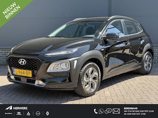 Hyundai Kona 1.6 GDI HEV Fashion / Eerste Eigenaar / Dealeronderhouden / Trekhaak / 1300KG Trekgewicht / Navigatie Via Apple carplay of Android auto / Stoel+Stuur Verwarming / Achteruitrij Camera / Blindspot /