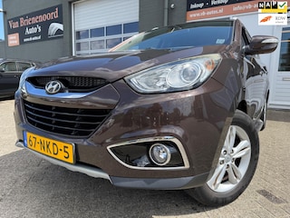 Hyundai ix35 2.0i Style van 2de Eigenaar met parkeercamera en trekhaak en airco en bluetooth telefoon