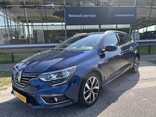 Renault Mégane Estate 1.3 TCe 140 PK Bose / Dealer onderhouden / Automaat / Trekhaak / Keyless / Camera / 17'' LMV /