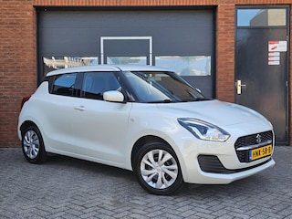 Suzuki Swift 1.2 Comfort Smart Hybrid ACC Led Bluetooth