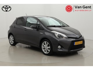 Toyota Yaris 1.5 Hybrid Dynamic | Origineel NL | Volledig dealer onderhouden | Fietsensteun | Panoramadak | Keyless | Navigatie | 16 inch | Clima| Cruise | Camera