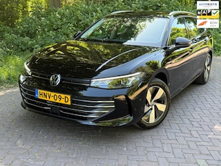 Volkswagen Passat Variant 1.5 eTSI Elegance Business 1 Eig.b.j. 2-2024 13000 km Alcantara,Led verl.,Electr achterkl.