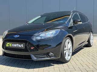 Ford Focus 2.0 Ecoboost ST3 Wagon. 250 PK, cruise, recent onderhoud