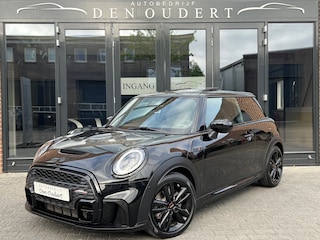 Mini John Cooper Works 2.0 S JCW Aut. PANO / LED / APPLE CARPLAY