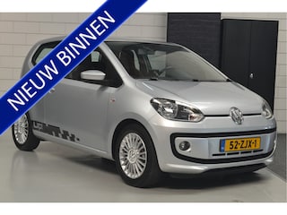 Volkswagen Up 1.0 high up! BlueMotion // AIRCO // NAVI // CRUISE // CENTRALE VERGRENDELING //