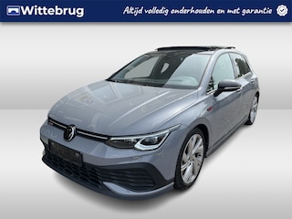 Volkswagen Golf 2.0 TSI GTI Clubsport / AUTOMAAT/ 300 PK/ PANO/ HARMAN KARDON/ PARK. SENSOREN + CAMERA/ KEYLESS/ ALCANTARA/ CLIMA/ 19" LMV/ ADAPT. CRUISE/ DIGITAL DASH/ NAVI/ APP-CONNECT/ RIJ-MODI