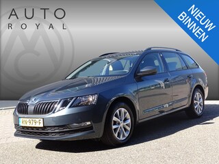 Skoda Octavia Combi 1.0 TSI Greentech Ambition Business 6-Bak, Navigatie, Multimedia, Airco/ECC, CruiseControl, Parkeersensoren, Trekhaak, LM-velgen