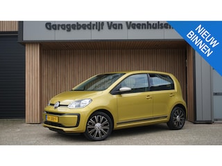 Volkswagen Up 1.0 60pk 5Drs Color Edition! Airco 16inch LM DAB Bluetooth *Honey Yellow Metallic* NL auto 79477km!