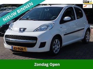Peugeot 107 1.0-12V Millesim 200