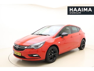 Opel Astra 1.4 Black Edition 150pk | Navigatie | Airco | Sportief | Parkeersensoren Achter | Weinig Kilometers | 1e Eigenaar | 17" Lichtmetalen Velgen | Cruise Control