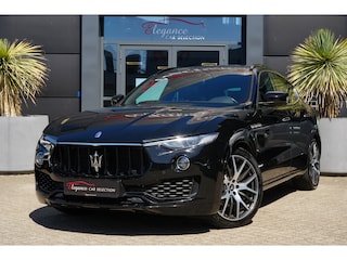 Maserati Levante 3.0 V6 AWD GranSport 350pk Panoramadak/Stoelverwarming/Camera