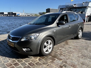 Kia Ceed cee'd Sporty Wagon 1.4 CVVT Navigator Plus Pack Airco Navi Camera Trekhaak