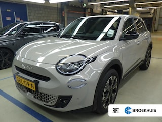 Fiat 600 1.2 Hybrid La Prima 100pk Automaat | Vol-Leder | Massage | Elektr. Achterklep | Achteruitrijcamera | Stoelverwarming | Full-LED !!