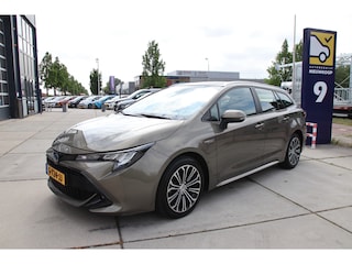 Toyota Corolla Touring Sports 1.8 Hybrid Dynamic Carplay-Camera, Clima, 1e eig, FULL LED Lente aanbieding!