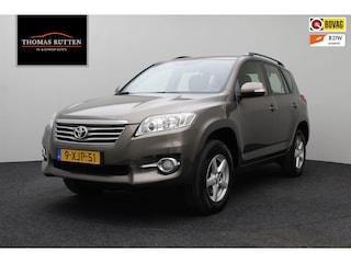 Toyota RAV4 2.0 VVTi Comfort 2WD 2012 | Airco | Navigatie | Goed Onderhouden | Trekhaak Afneembaar | Parkeersensoren | Boekjes | 2 Sleutels | Elektrische Ramen | DAB Radio | Parrot