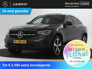 Mercedes-Benz GLC 300e 4MATIC | Achteruitrijcamera | Schuifdak | Trekhaak | Sfeerverlichting | Apple Carplay | Inclusief 24 maanden MB Certified garantie voor Europa.