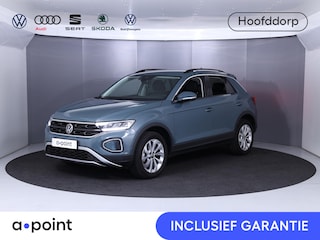 Volkswagen T-Roc 1.5 TSI Life Edition 150 pk Automaat (DSG) | Verlengde garantie | Navigatie via App | Parkeersensoren (Park assist) | Achteruitrijcamera | Adaptieve cruise control |