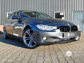 BMW 3-serie Touring 320d|Automaat|Leder|Camera|Trekhaak
