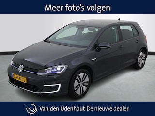 Volkswagen Golf 36kWh 136pk E-DITION / Warmtepomp / Navigatie / LED