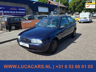Ford Fiesta 1.3-8V Trend NIEUWE APK!