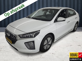 Hyundai Ioniq 1.6 GDi Premium Sky (105 PK) 1e-Eig. & Keurig-Onderh. BOVAG-Garantie. NL-Auto. Half-Leer, Trekhaak, Panoramadak, Navigatie/Apple-Carplay/Android-Auto, Cruisecontrol, Parkeersensoren-V+A, Keyless-Entry/Start, Achteruitrij Stuurverwarming, Stoelverwarming-V+A, DAB, Premium-Audio, Licht-Zicht-pakket, Lm-Velgen-15Inch, Privacy-Glas