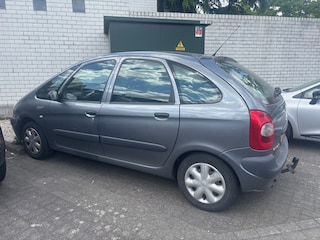Citroën Xsara Picasso 1.8i-16V Différence
