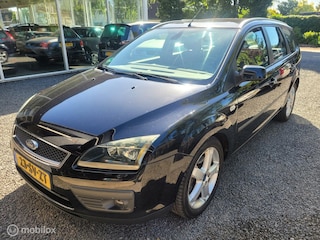 Ford Focus Wagon 2.0-16V Futura | EXPORT | HANDEL |
