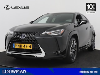 Lexus UX 250h Business Line Limited | Apple Carplay/ Android Auto | Safety System+ | Dodehoekdetectie | Parkeersensoren en -camera |