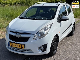 Chevrolet Spark 1.0 16V LS 5-Drs Airco Electric pakket Audio-CD/MP3 Dakrails ABS Dealeronderhoud 139486 km's NAP! Apk 29/12/2025
