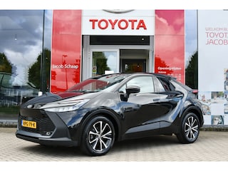 Toyota C-HR 1.8 Hybrid 140 Dynamic Limited Automaat 140pk | Stuur- + stoelverwarming | Parkeersensoren voor + achter | Dodehoekdetectie |