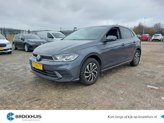 Volkswagen Polo 1.0 TSI 96pk Life Business | 1e eigenaar | 100% dealeronderhouden | Cruise control adaptief | Navigatie | App connect | Led koplampen | Camera achter | Privacy glass | 15"LMV
