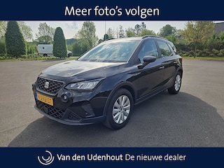 Seat Arona 1.0 TSI 95pk Style / Navigatie via App Connect / Parkeersensoren