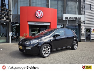 Fiat Punto Evo 0.9 TwinAir Lounge | Climate | Trekhaak | PDC